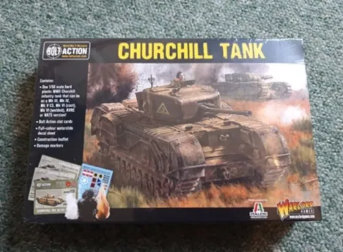 Churchill Tank (Plastic)
