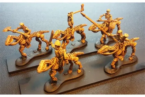 Decian Cavalry with Double Handed Weapons (16 figures)