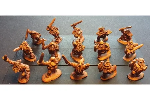 Dwarian Berserkers (32 figures)
