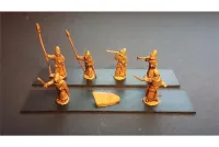 Elvian Command Officers, Standards, and Musicians (15 figures)