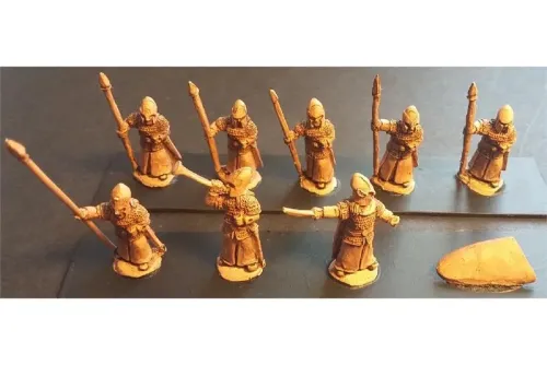 Elvian Spearmen with Shields (35 figures)