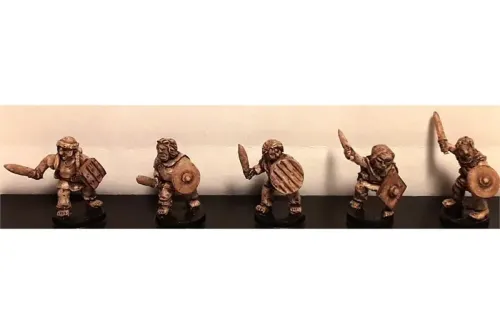Halfling Swordsmen with Shields (32 figures