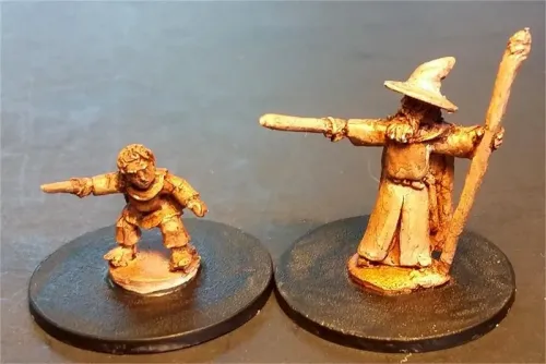 Wizard and Dwarian Bodyguard (2 figures)