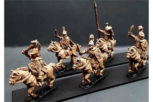 Legian Cavalry with Swords & Shields on Horses (16 figures)